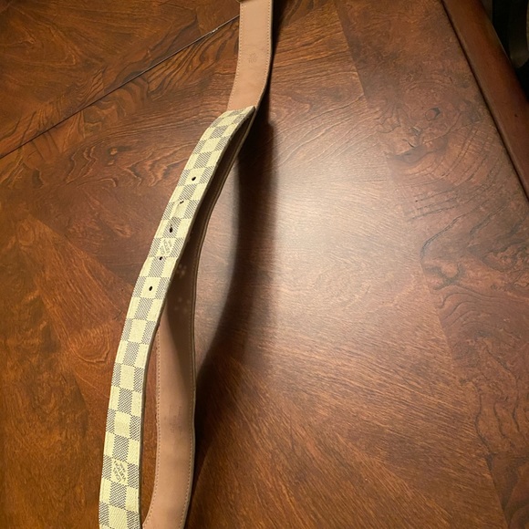 Authentic Louis Vuitton checkered belt - Picture 1 of 2
